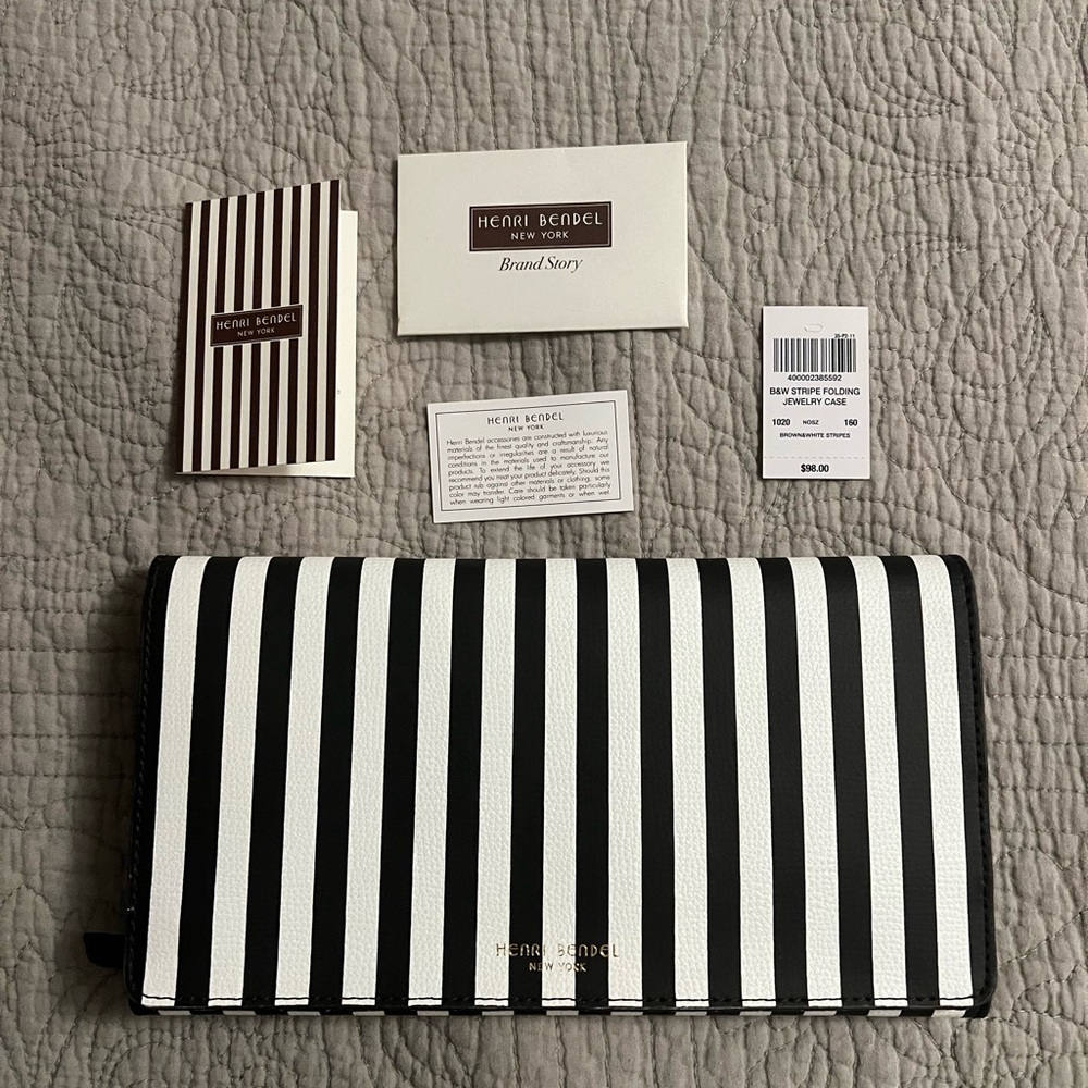 Henri Bendel Stripe folding jewelry case